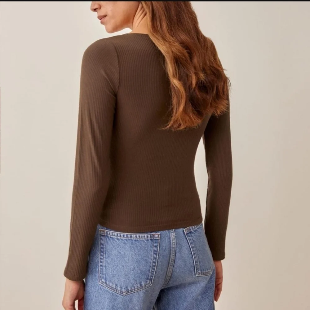Reformation Virgil knit brown top. Size M. - Picture 2 of 6